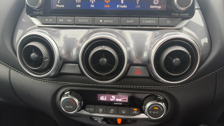 Nissan Juke 1.0 DiG-T 114 N-Connecta 5dr DCT Petrol Hatchback